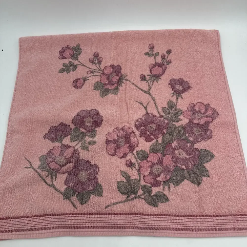 Vintage Cannon 2 Bath Towels 1 Wash Cloth Pink Floral 23